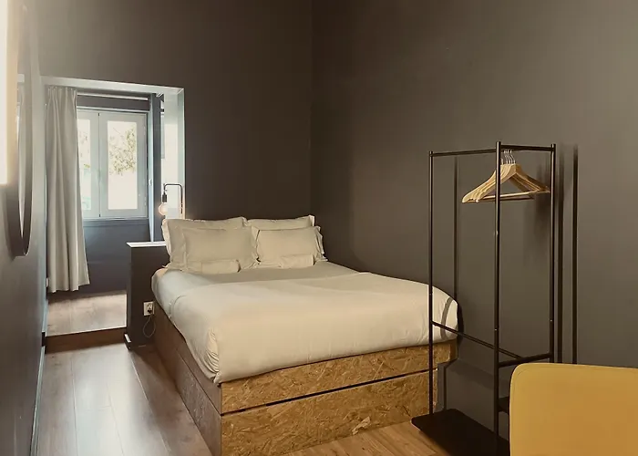 Avenue & SuitesHostal